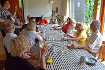 Villa Kokkosessa söimme myös maukkaan lounaan, jonka päätteeksi nautimme hyvät kakkukahvit. Laadukasta kahvia ja teetä oli myös myytävänä.